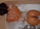 голая жена в ванной
