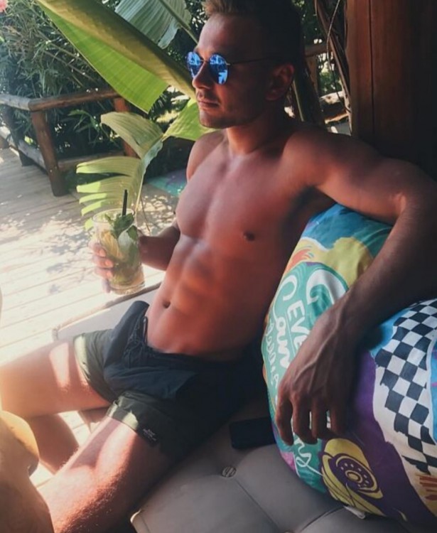 Xxx